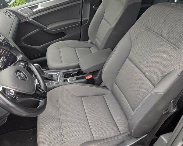 Сірий Фольксваген e-Golf, об'ємом двигуна 0 л та пробігом 109 тис. км за 14600 $, фото 17 на Automoto.ua