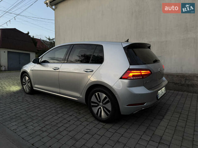 Серый Фольксваген e-Golf, объемом двигателя 0 л и пробегом 72 тыс. км за 13500 $, фото 7 на Automoto.ua