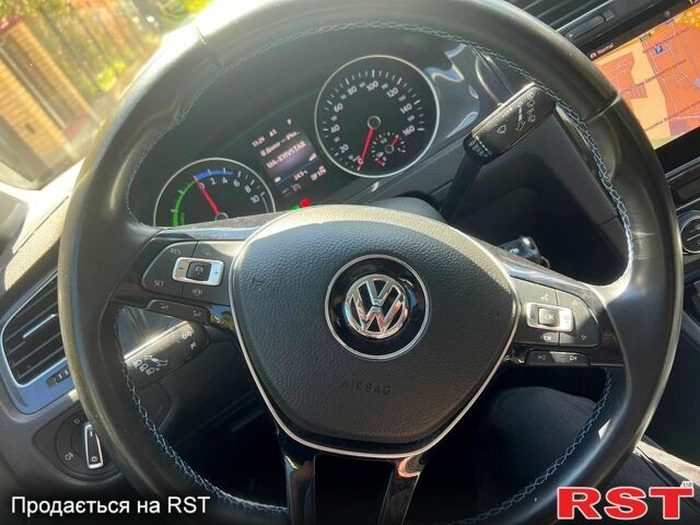 Сірий Фольксваген e-Golf, об'ємом двигуна 0 л та пробігом 57 тис. км за 13500 $, фото 8 на Automoto.ua