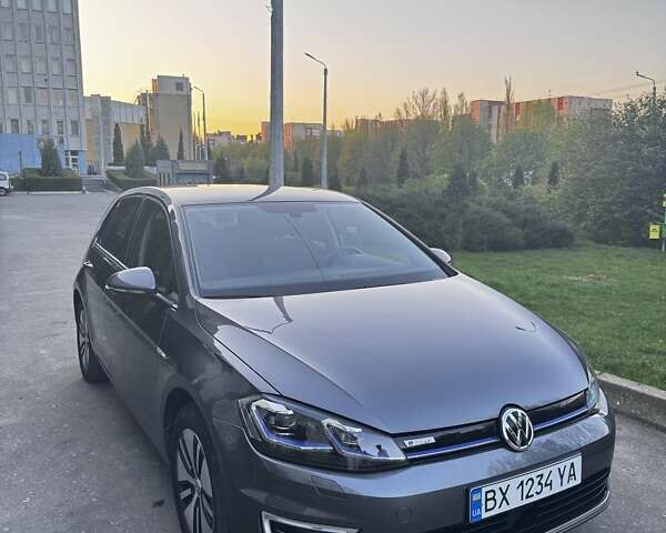 Сірий Фольксваген e-Golf, об'ємом двигуна 0 л та пробігом 75 тис. км за 14750 $, фото 13 на Automoto.ua