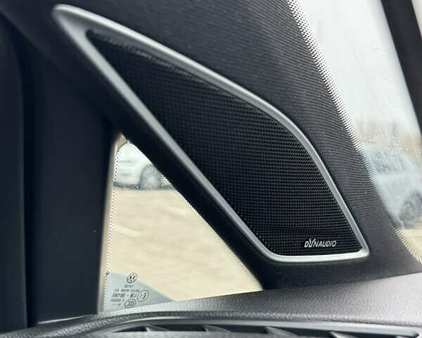 Серый Фольксваген e-Golf, объемом двигателя 0 л и пробегом 91 тыс. км за 15099 $, фото 54 на Automoto.ua