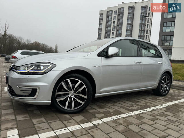 Серый Фольксваген e-Golf, объемом двигателя 0 л и пробегом 91 тыс. км за 15099 $, фото 8 на Automoto.ua