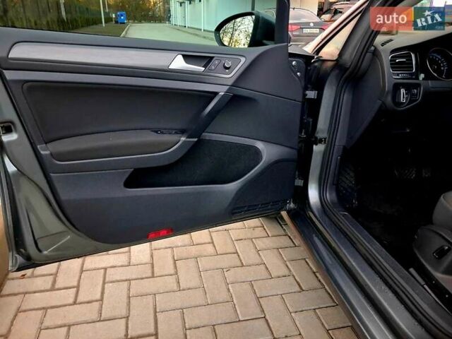 Сірий Фольксваген e-Golf, об'ємом двигуна 0 л та пробігом 97 тис. км за 12800 $, фото 17 на Automoto.ua