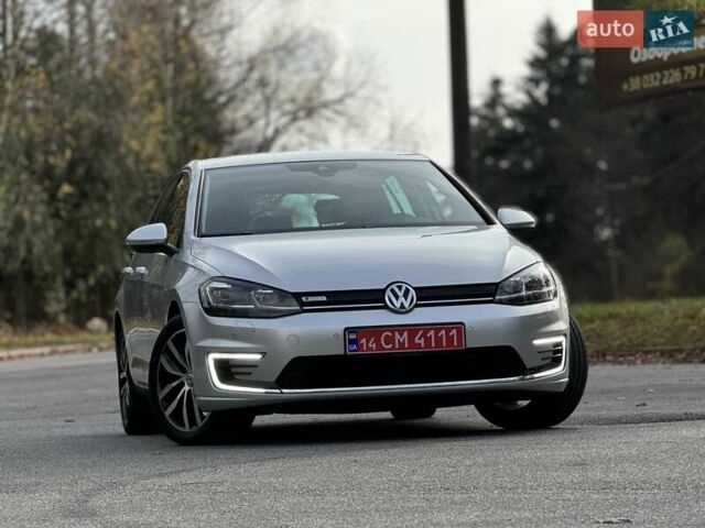 Серый Фольксваген e-Golf, объемом двигателя 0 л и пробегом 100 тыс. км за 12300 $, фото 3 на Automoto.ua
