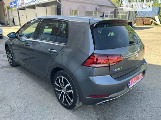 Серый Фольксваген e-Golf, объемом двигателя 0 л и пробегом 61 тыс. км за 15200 $, фото 14 на Automoto.ua