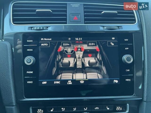 Сірий Фольксваген e-Golf, об'ємом двигуна 0 л та пробігом 141 тис. км за 13950 $, фото 33 на Automoto.ua