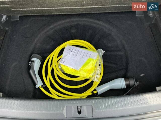 Сірий Фольксваген e-Golf, об'ємом двигуна 0 л та пробігом 123 тис. км за 12900 $, фото 40 на Automoto.ua