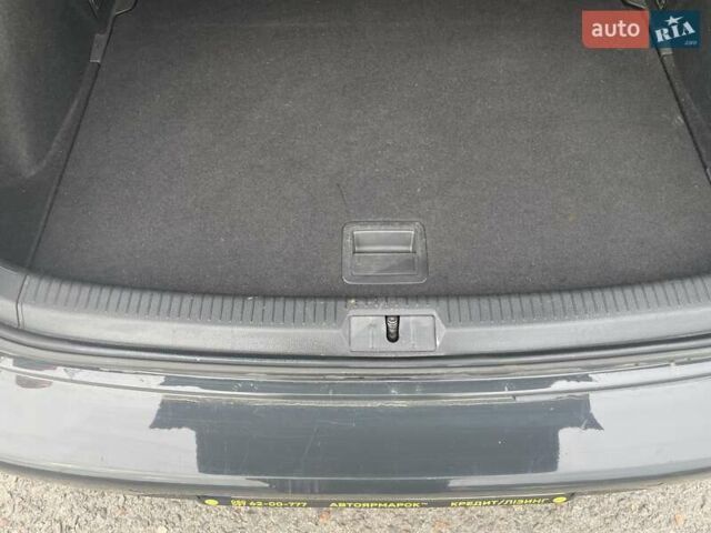 Серый Фольксваген e-Golf, объемом двигателя 0 л и пробегом 84 тыс. км за 15600 $, фото 36 на Automoto.ua