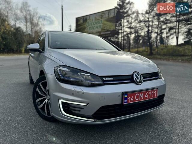 Серый Фольксваген e-Golf, объемом двигателя 0 л и пробегом 100 тыс. км за 12300 $, фото 6 на Automoto.ua