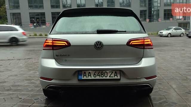 Серый Фольксваген e-Golf, объемом двигателя 0 л и пробегом 145 тыс. км за 12700 $, фото 19 на Automoto.ua