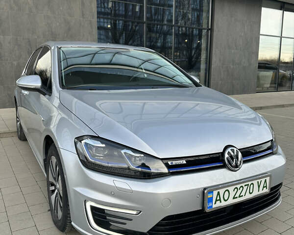Серый Фольксваген e-Golf, объемом двигателя 0 л и пробегом 76 тыс. км за 13800 $, фото 2 на Automoto.ua