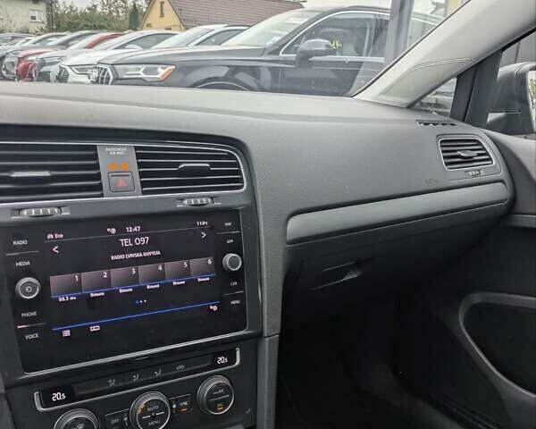 Сірий Фольксваген e-Golf, об'ємом двигуна 0 л та пробігом 109 тис. км за 14600 $, фото 12 на Automoto.ua