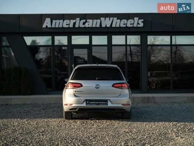 Серый Фольксваген e-Golf, объемом двигателя 0 л и пробегом 78 тыс. км за 14900 $, фото 5 на Automoto.ua