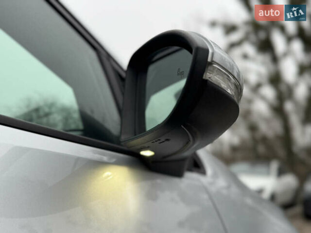 Серый Фольксваген e-Golf, объемом двигателя 0 л и пробегом 91 тыс. км за 15099 $, фото 119 на Automoto.ua