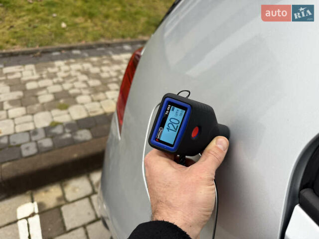 Серый Фольксваген e-Golf, объемом двигателя 0 л и пробегом 91 тыс. км за 15099 $, фото 132 на Automoto.ua