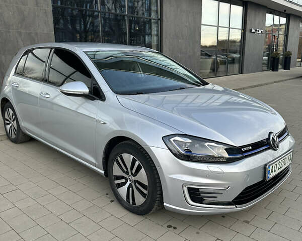 Серый Фольксваген e-Golf, объемом двигателя 0 л и пробегом 76 тыс. км за 13800 $, фото 4 на Automoto.ua