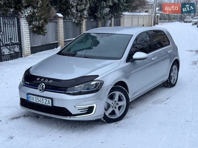 Серый Фольксваген e-Golf, объемом двигателя 0 л и пробегом 59 тыс. км за 13300 $, фото 28 на Automoto.ua