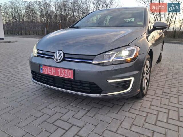 Серый Фольксваген e-Golf, объемом двигателя 0 л и пробегом 97 тыс. км за 11900 $, фото 8 на Automoto.ua