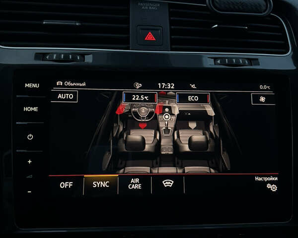 Серый Фольксваген e-Golf, объемом двигателя 0 л и пробегом 167 тыс. км за 11999 $, фото 32 на Automoto.ua
