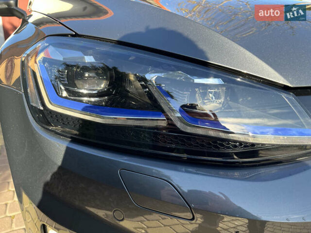 Сірий Фольксваген e-Golf, об'ємом двигуна 0 л та пробігом 39 тис. км за 17200 $, фото 28 на Automoto.ua