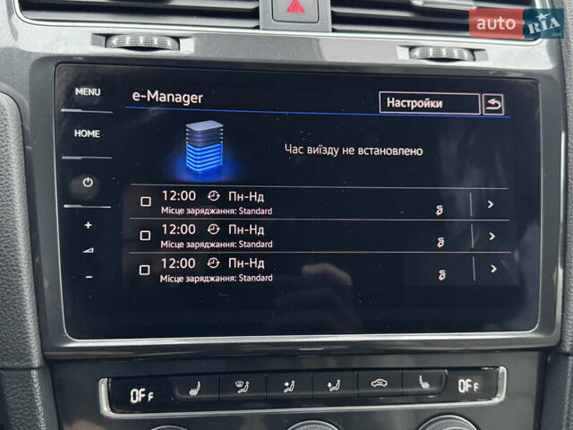 Серый Фольксваген e-Golf, объемом двигателя 0 л и пробегом 91 тыс. км за 15099 $, фото 71 на Automoto.ua