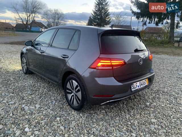 Серый Фольксваген e-Golf, объемом двигателя 0 л и пробегом 127 тыс. км за 11950 $, фото 22 на Automoto.ua
