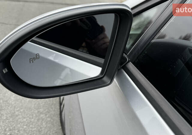 Серый Фольксваген e-Golf, объемом двигателя 0 л и пробегом 42 тыс. км за 14700 $, фото 16 на Automoto.ua