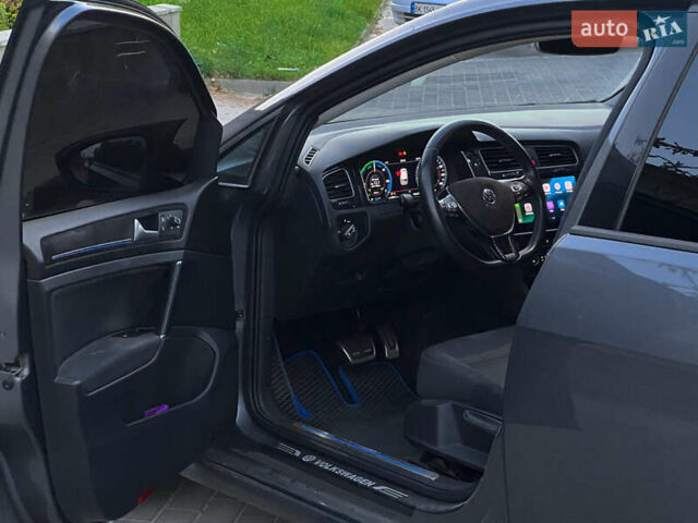 Сірий Фольксваген e-Golf, об'ємом двигуна 0 л та пробігом 202 тис. км за 13000 $, фото 16 на Automoto.ua