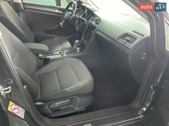 Сірий Фольксваген e-Golf, об'ємом двигуна 0 л та пробігом 83 тис. км за 13900 $, фото 46 на Automoto.ua