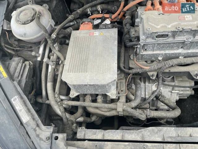 Серый Фольксваген e-Golf, объемом двигателя 0 л и пробегом 84 тыс. км за 15600 $, фото 33 на Automoto.ua