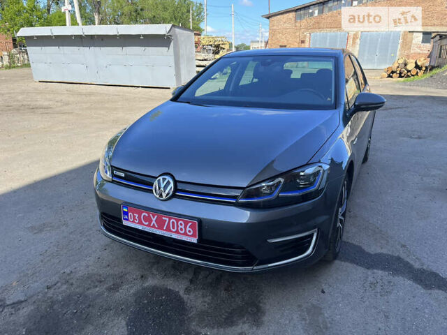 Серый Фольксваген e-Golf, объемом двигателя 0 л и пробегом 61 тыс. км за 15200 $, фото 3 на Automoto.ua