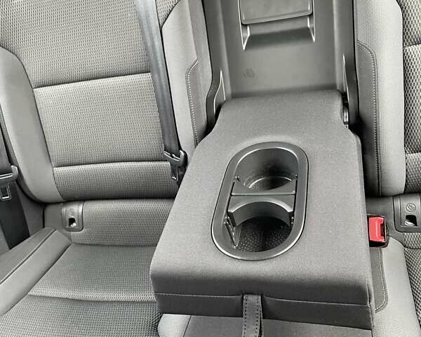 Серый Фольксваген e-Golf, объемом двигателя 0 л и пробегом 84 тыс. км за 15600 $, фото 48 на Automoto.ua