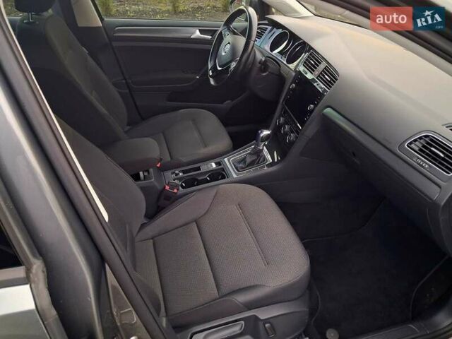 Сірий Фольксваген e-Golf, об'ємом двигуна 0 л та пробігом 97 тис. км за 12800 $, фото 11 на Automoto.ua