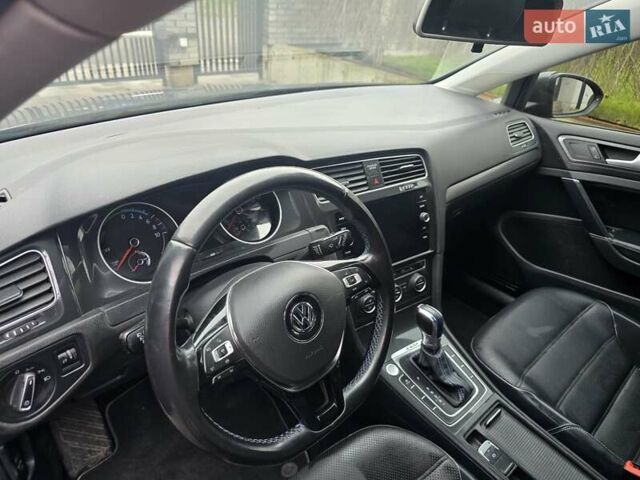 Серый Фольксваген e-Golf, объемом двигателя 0 л и пробегом 102 тыс. км за 14700 $, фото 4 на Automoto.ua