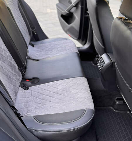 Серый Фольксваген e-Golf, объемом двигателя 0 л и пробегом 96 тыс. км за 15300 $, фото 12 на Automoto.ua