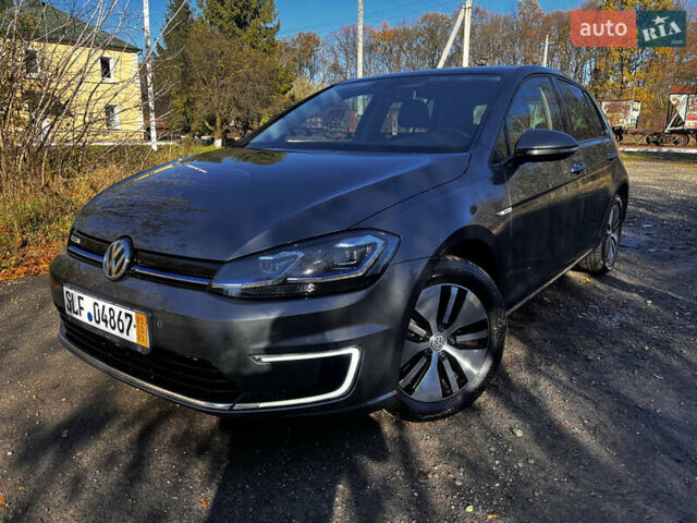Серый Фольксваген e-Golf, объемом двигателя 0 л и пробегом 127 тыс. км за 11950 $, фото 3 на Automoto.ua