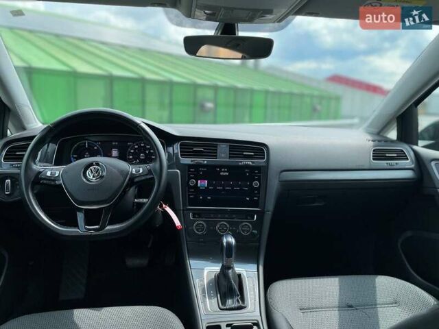 Сірий Фольксваген e-Golf, об'ємом двигуна 0 л та пробігом 123 тис. км за 12900 $, фото 31 на Automoto.ua