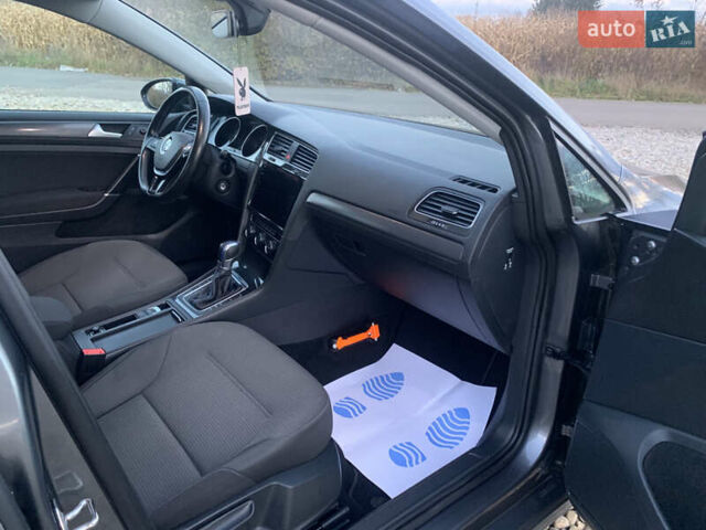 Серый Фольксваген e-Golf, объемом двигателя 0 л и пробегом 127 тыс. км за 11950 $, фото 37 на Automoto.ua