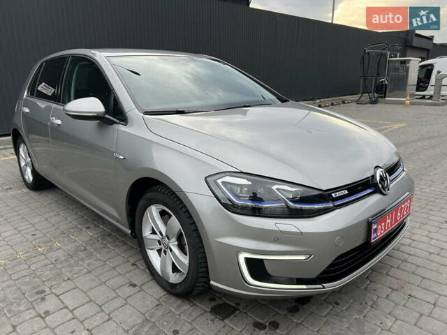Серый Фольксваген e-Golf, объемом двигателя 0 л и пробегом 104 тыс. км за 13900 $, фото 7 на Automoto.ua