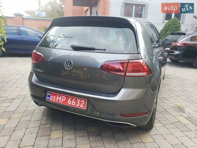 Серый Фольксваген e-Golf, объемом двигателя 0 л и пробегом 65 тыс. км за 13950 $, фото 19 на Automoto.ua