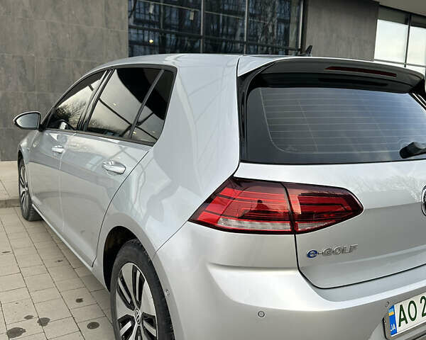 Серый Фольксваген e-Golf, объемом двигателя 0 л и пробегом 76 тыс. км за 13800 $, фото 16 на Automoto.ua