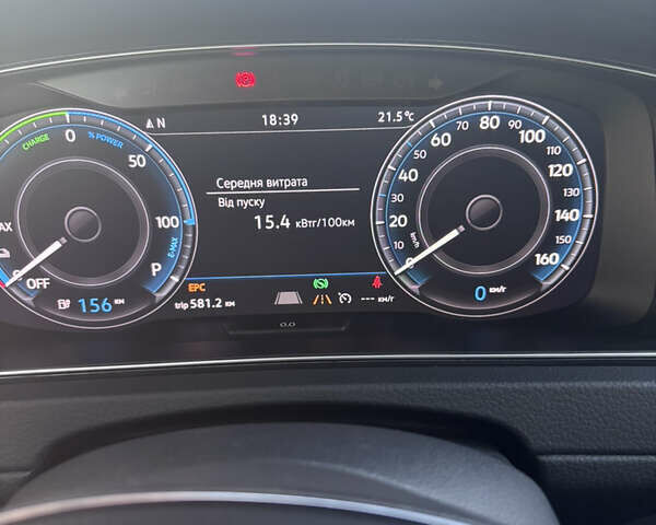 Серый Фольксваген e-Golf, объемом двигателя 0 л и пробегом 93 тыс. км за 15000 $, фото 21 на Automoto.ua