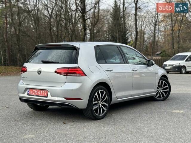 Серый Фольксваген e-Golf, объемом двигателя 0 л и пробегом 100 тыс. км за 12300 $, фото 26 на Automoto.ua