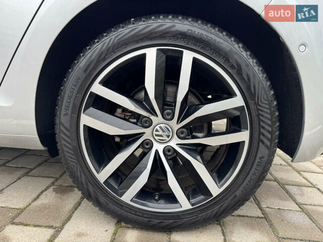 Серый Фольксваген e-Golf, объемом двигателя 0 л и пробегом 91 тыс. км за 15099 $, фото 122 на Automoto.ua