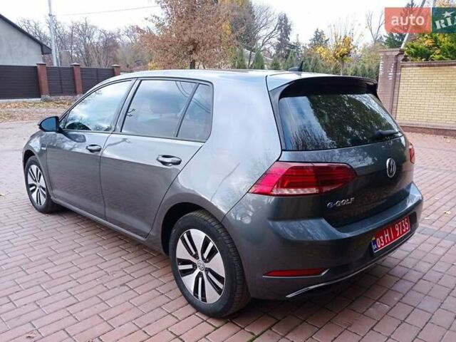 Серый Фольксваген e-Golf, объемом двигателя 0 л и пробегом 96 тыс. км за 11900 $, фото 10 на Automoto.ua