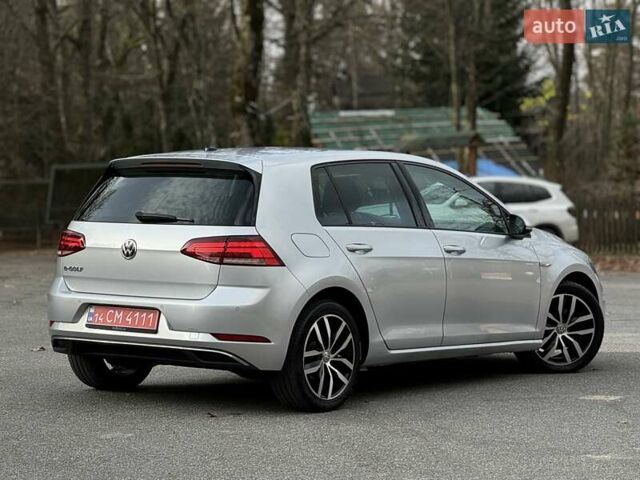 Серый Фольксваген e-Golf, объемом двигателя 0 л и пробегом 100 тыс. км за 12300 $, фото 28 на Automoto.ua
