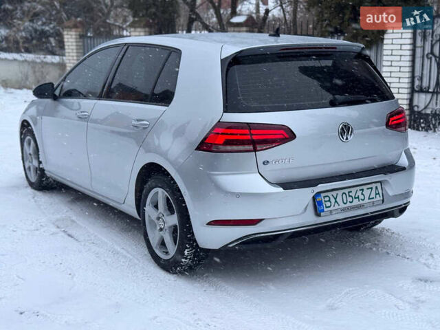 Серый Фольксваген e-Golf, объемом двигателя 0 л и пробегом 59 тыс. км за 13300 $, фото 14 на Automoto.ua