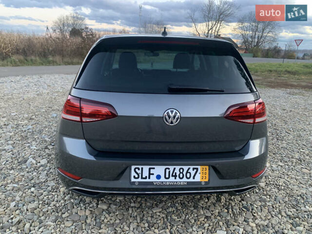 Серый Фольксваген e-Golf, объемом двигателя 0 л и пробегом 127 тыс. км за 11950 $, фото 17 на Automoto.ua