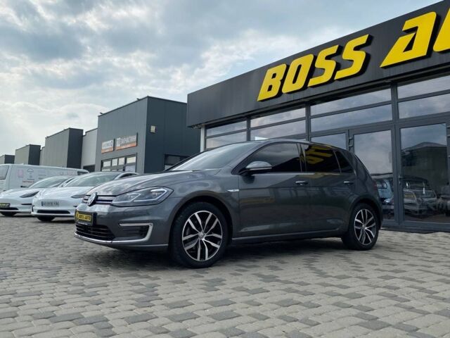 Серый Фольксваген e-Golf, объемом двигателя 36 л и пробегом 56 тыс. км за 17800 $, фото 6 на Automoto.ua