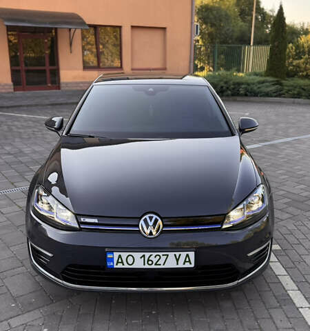 Серый Фольксваген e-Golf, объемом двигателя 0 л и пробегом 96 тыс. км за 15300 $, фото 6 на Automoto.ua